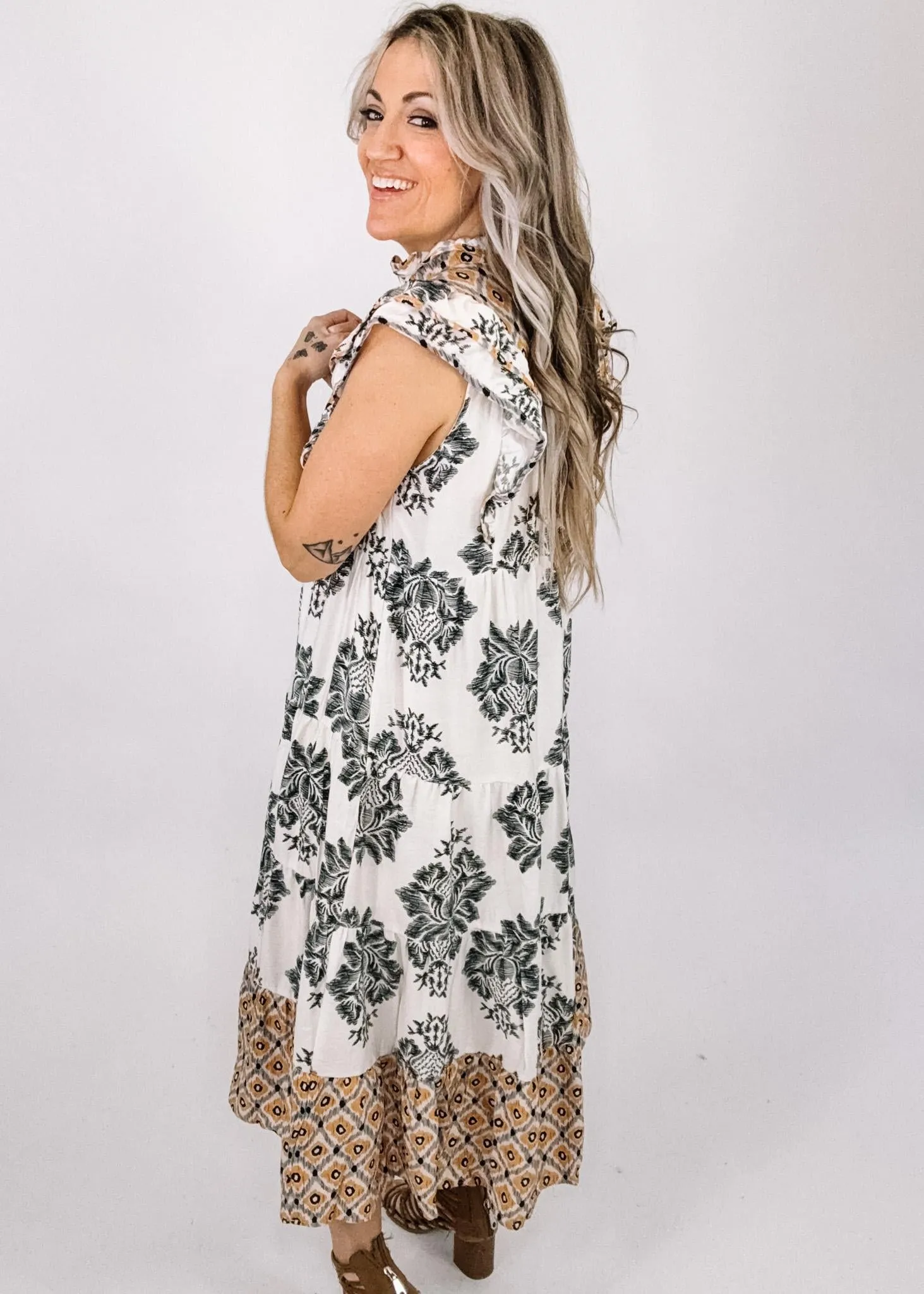 Alice Ruffle Sleeve Abstract Print Midi Dress