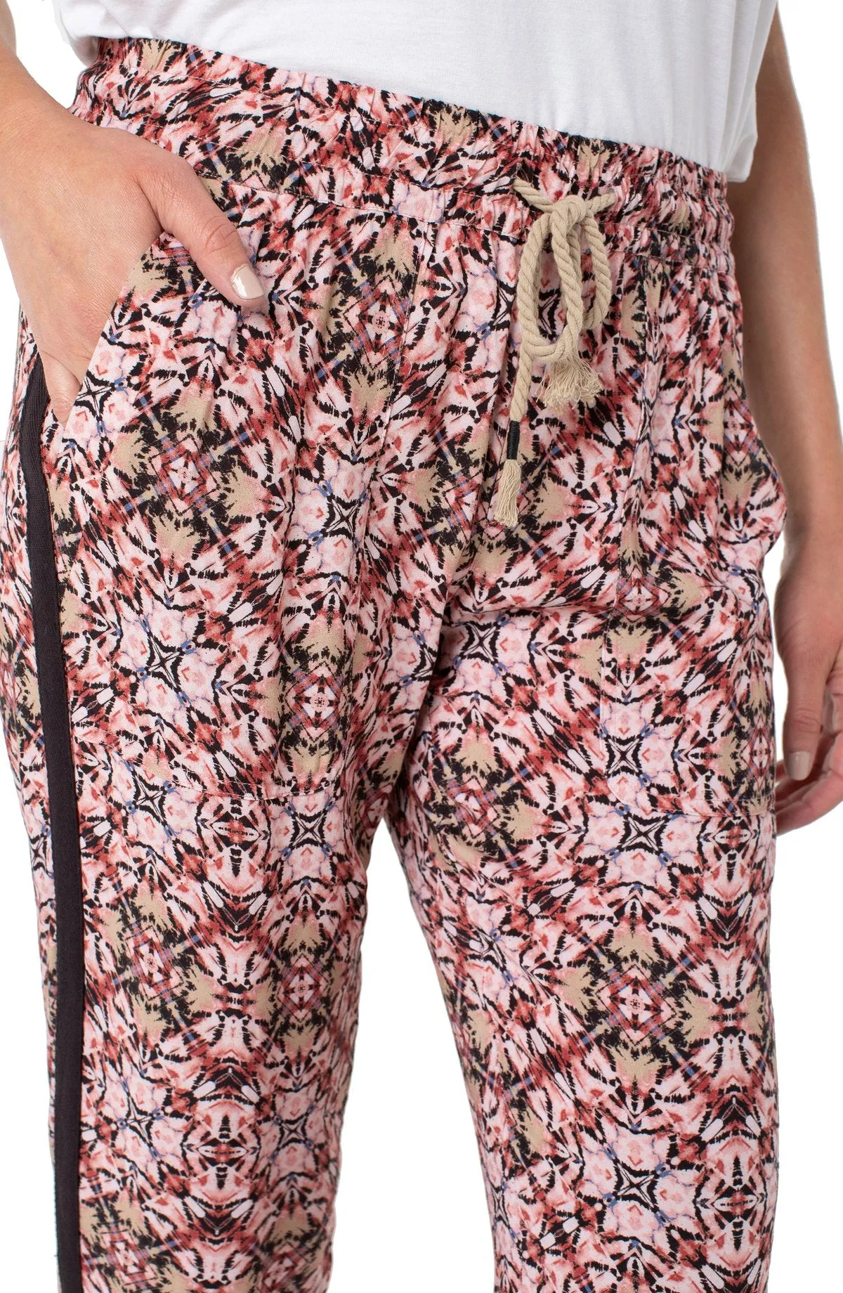 Cropped Summer Jogger