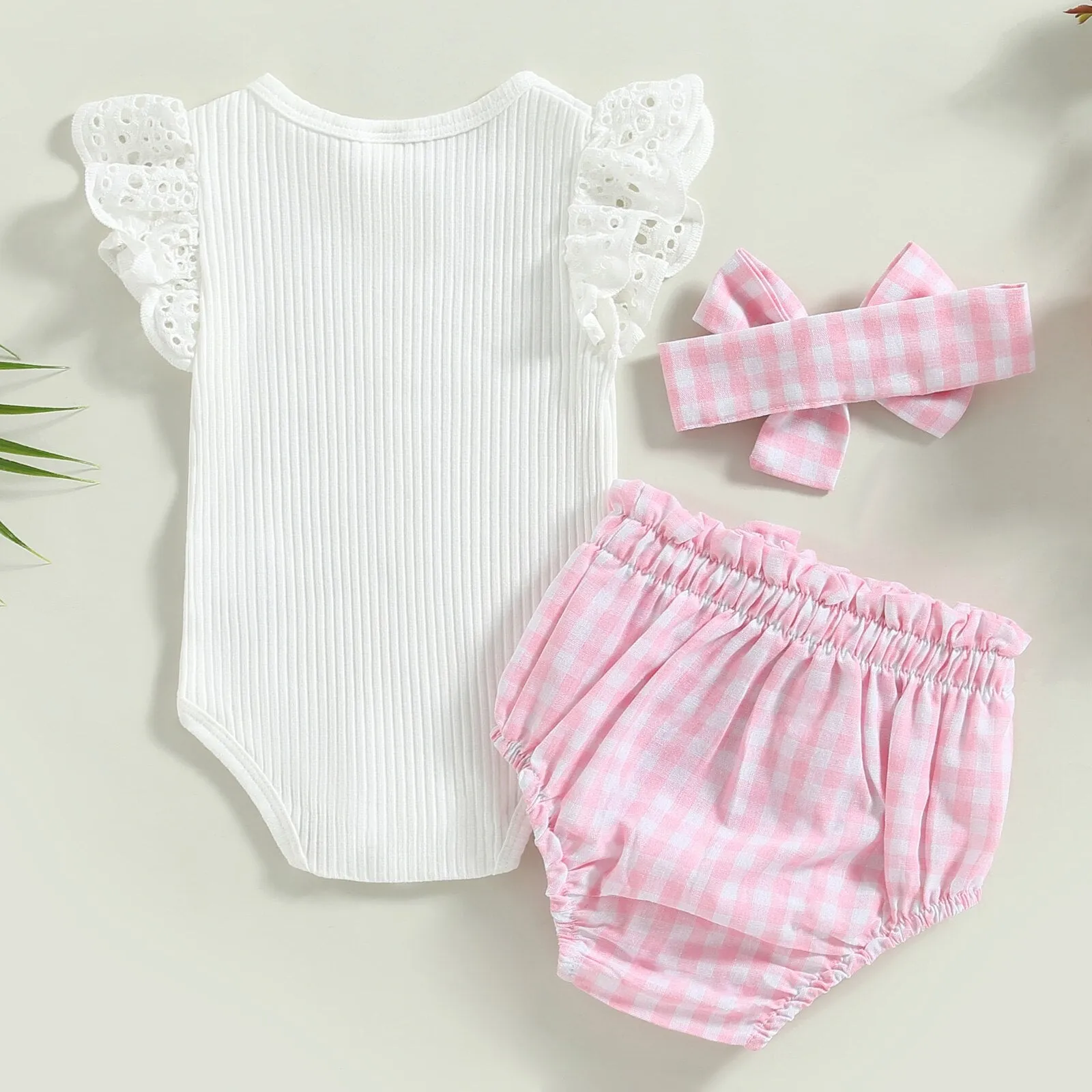 Della Outfit Set