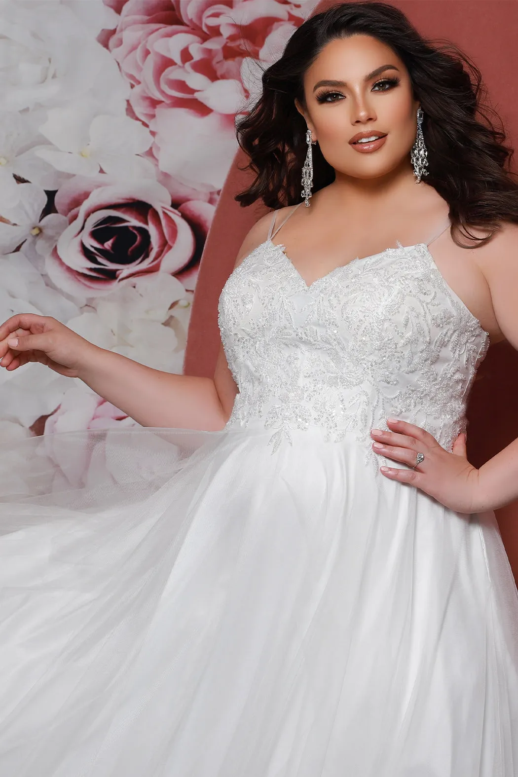 Discontinued Dalia Wedding Dress <br> SC5283