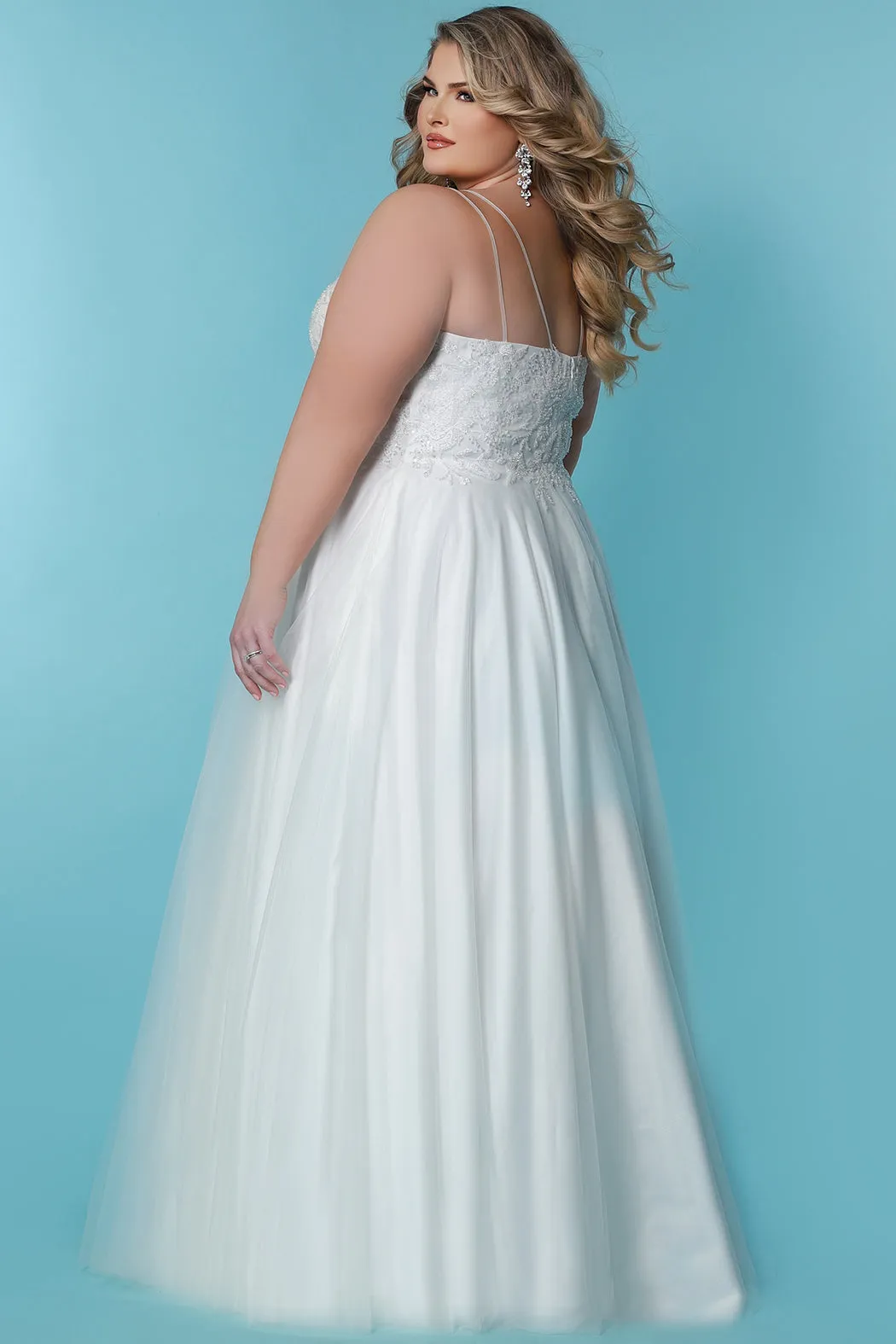 Discontinued Dalia Wedding Dress <br> SC5283