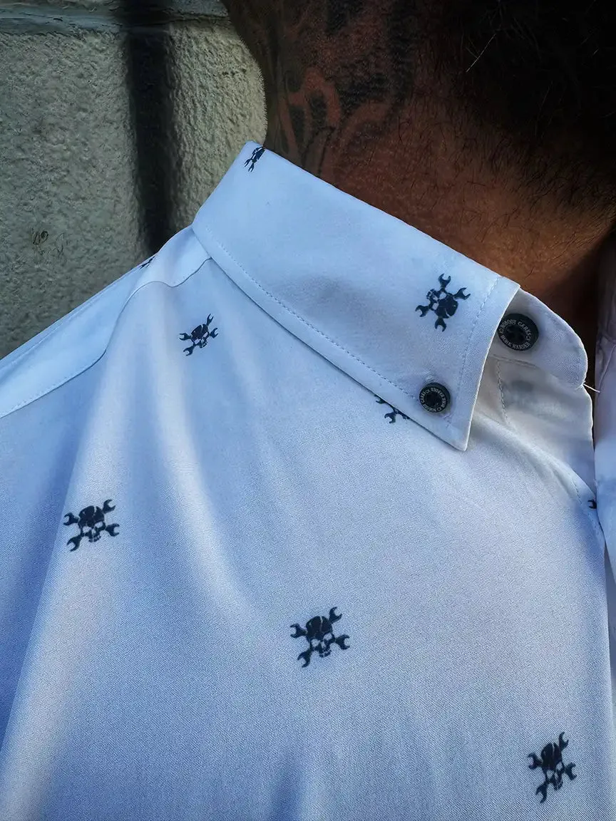 ESSENTIAL WHITE NOBODY CARES BUTTON UP