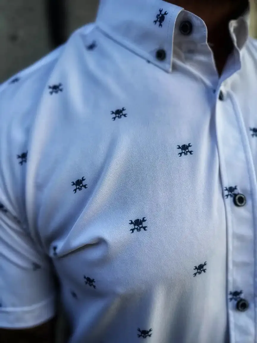 ESSENTIAL WHITE NOBODY CARES BUTTON UP