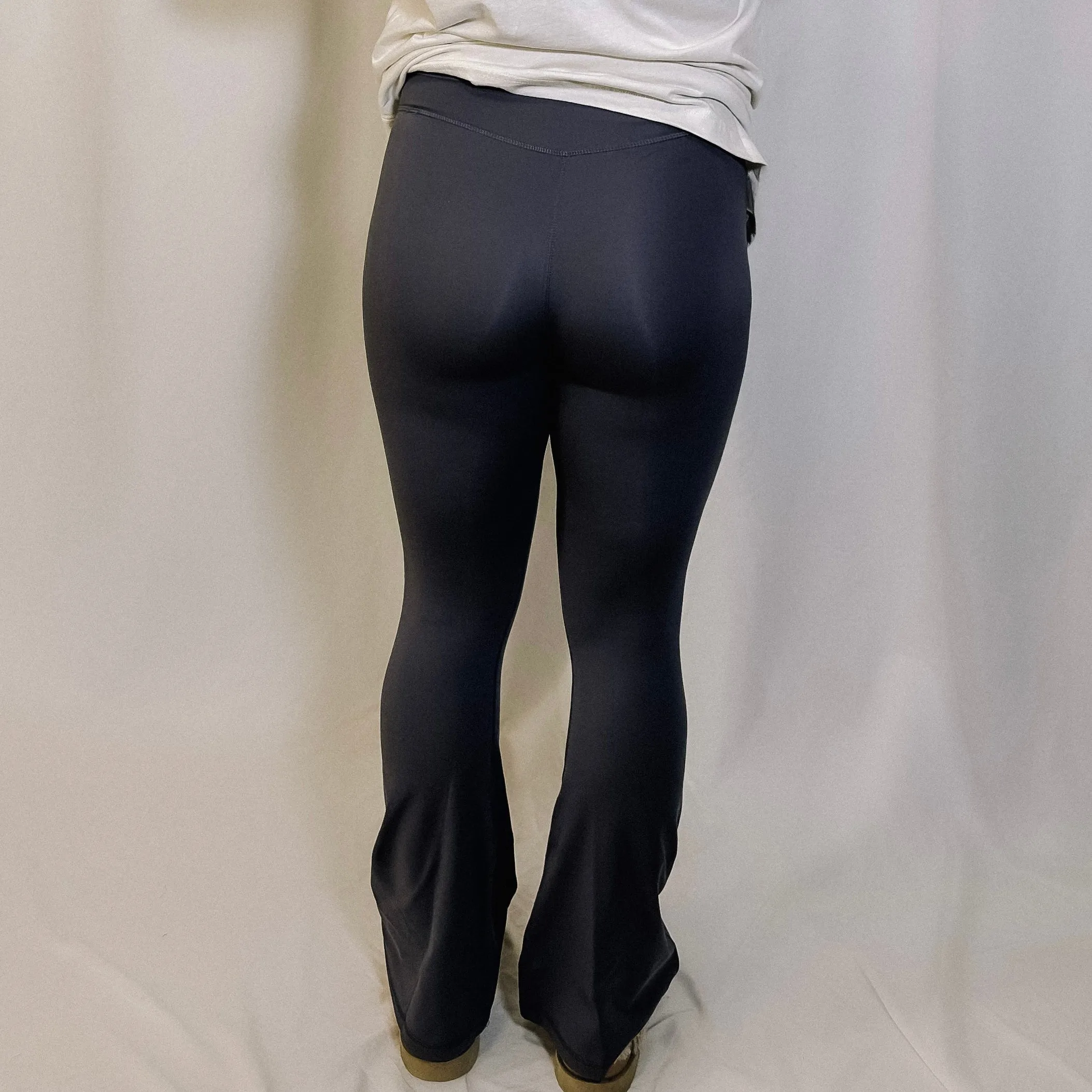 Every Day Flared Yoga Pants - Grey