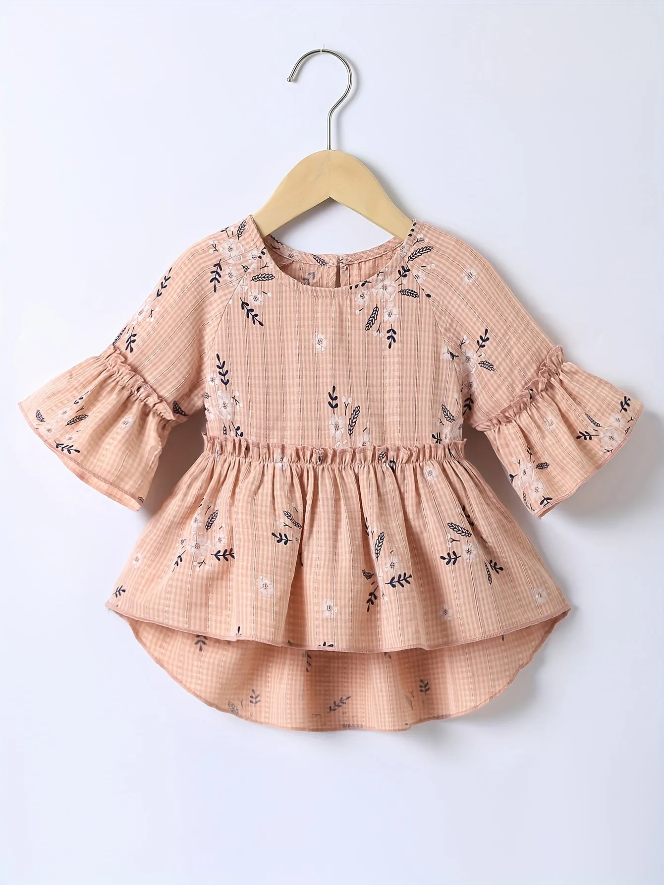 Girls Sweet Floral Print Petal Sleeve Crew Neck Blouse - Short Length, Half Sleeve, Flared Hem, Ditsy Floral Pattern, Non-Stretch Polyester, Pullovers, Regular Fit - Perfect for Weekend Casual Spring/Summer Outings