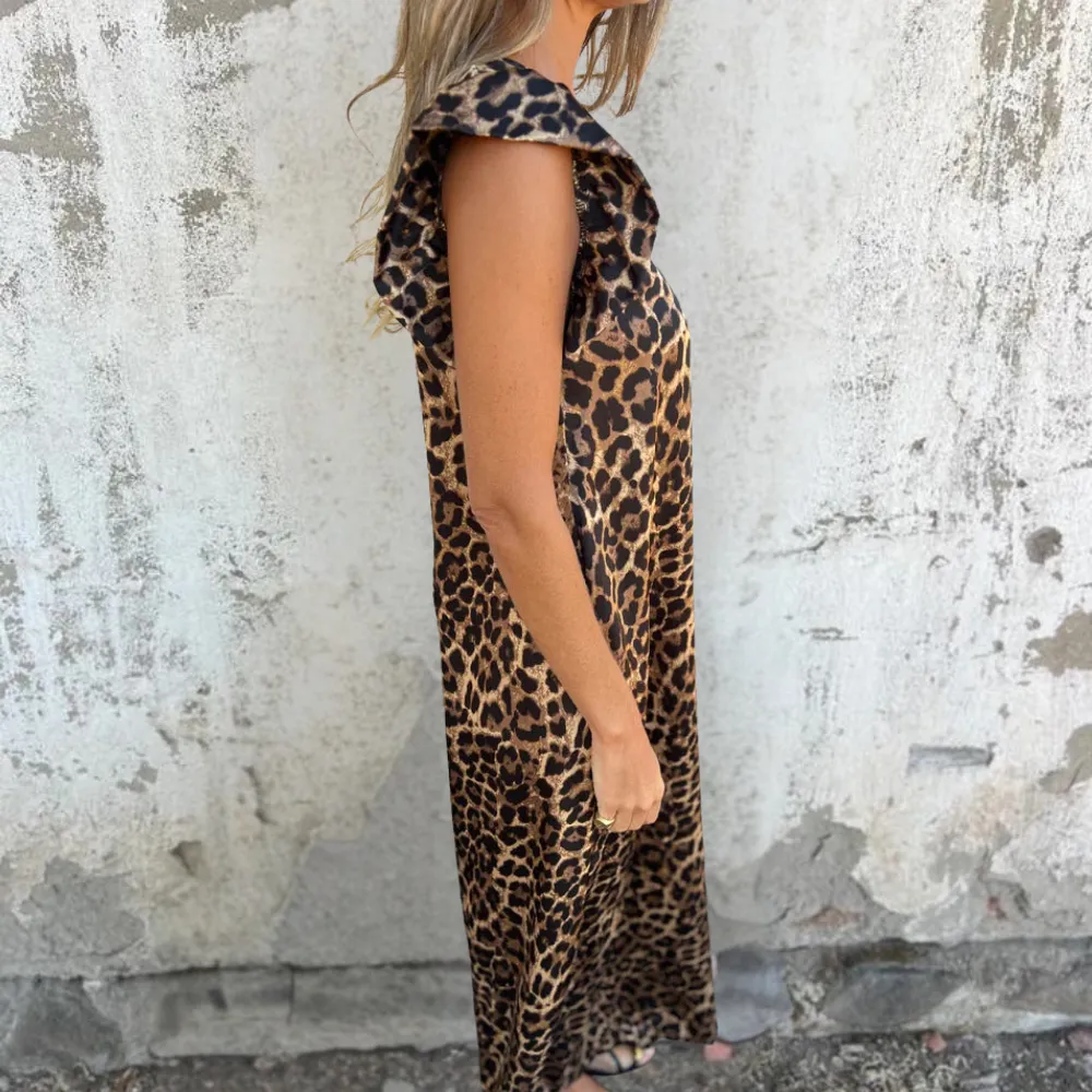 Lesley - Leopard Print Maxi Dress