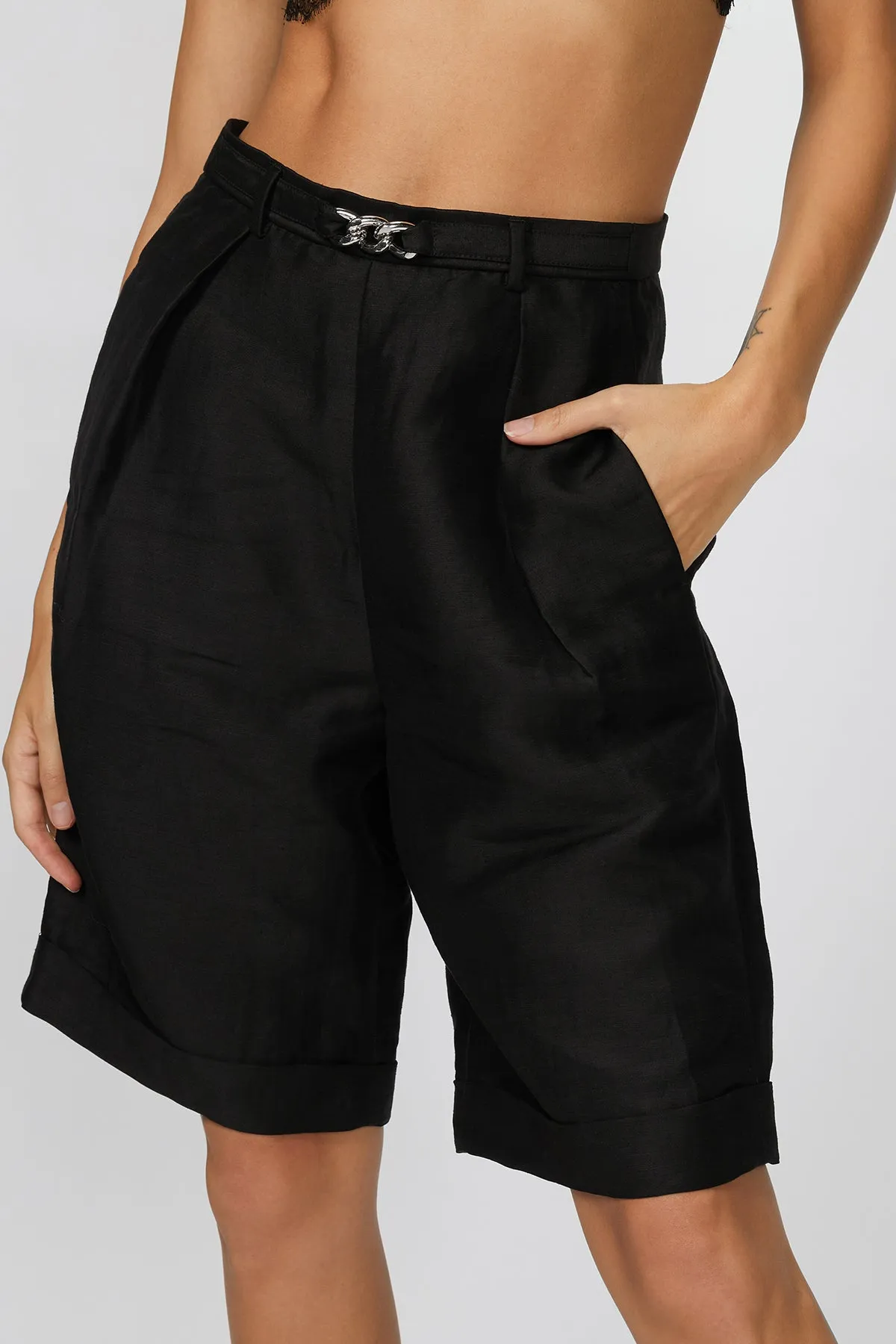 PLEATED LINEN-BLEND BERMUDA SHORTS